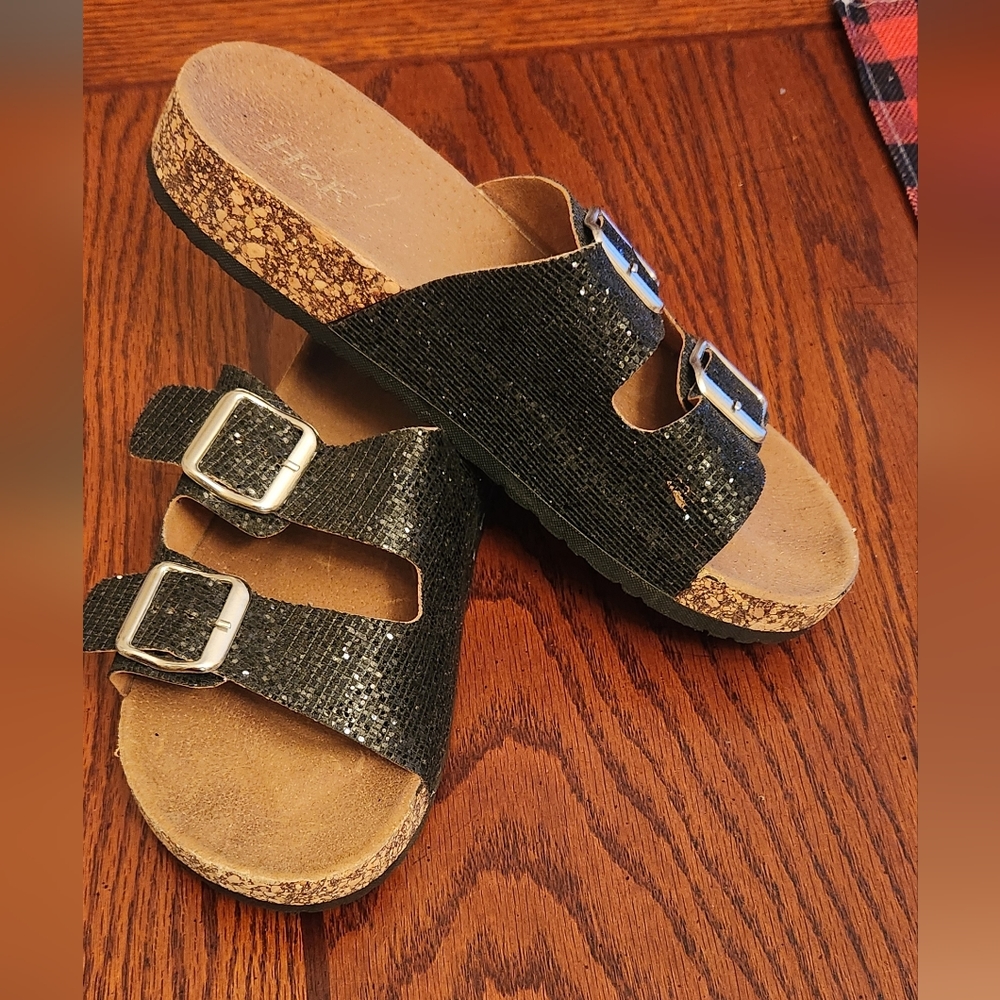 H2K Women's Sandal